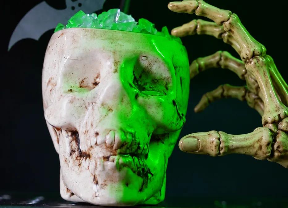 Popular item de Brukbar: ESPECIAL HALLOWEEN- Bloody Skull