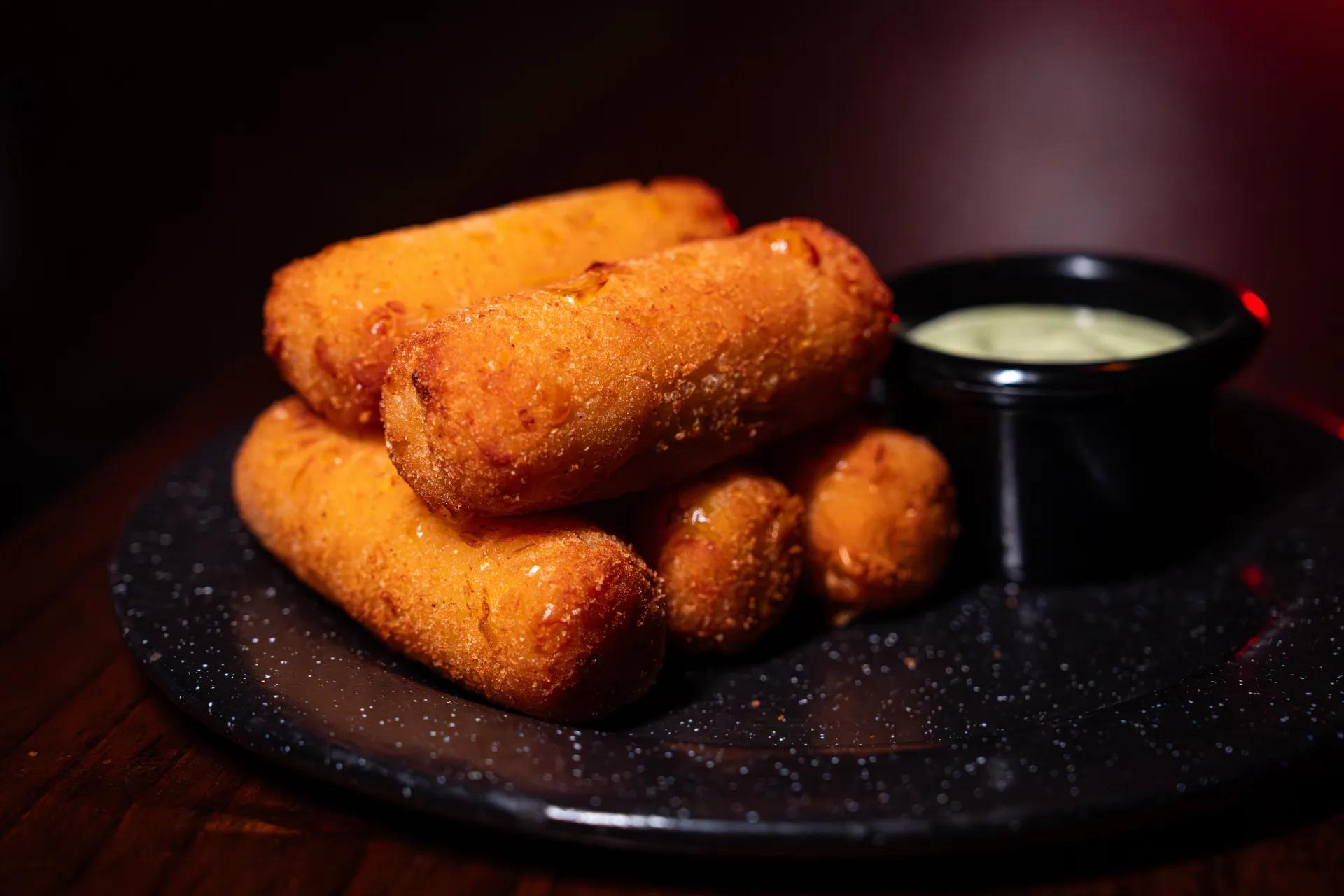 Popular item de Brukbar: TEQUEÑOS CON CACHAPA