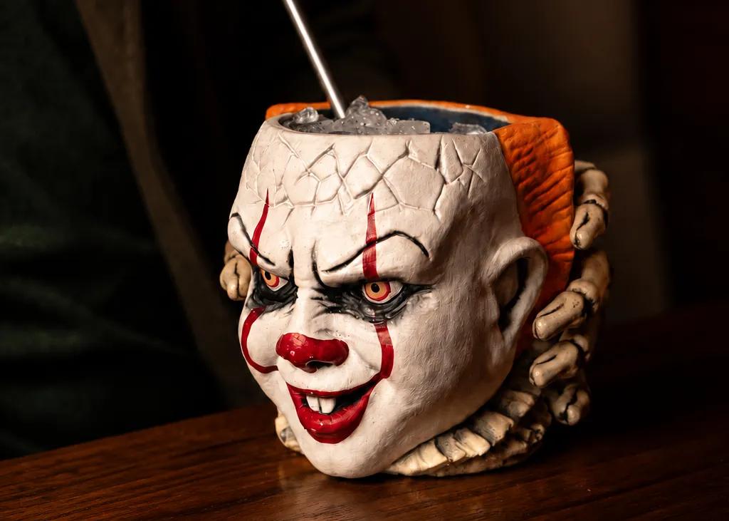 Popular item de Brukbar: ESPECIAL HALLOWEEN- Penny's Punch